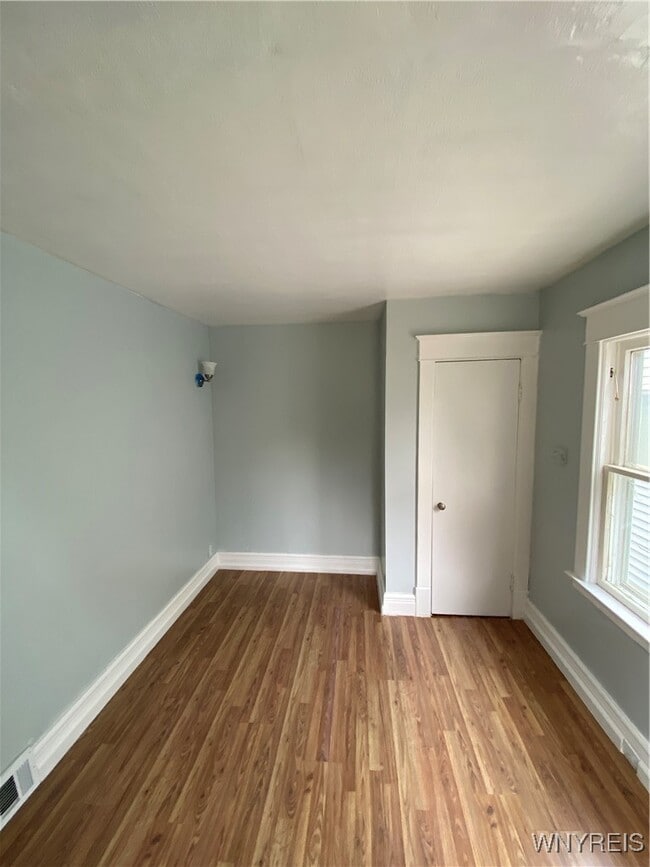 Building Photo - 95 Westminster Ave