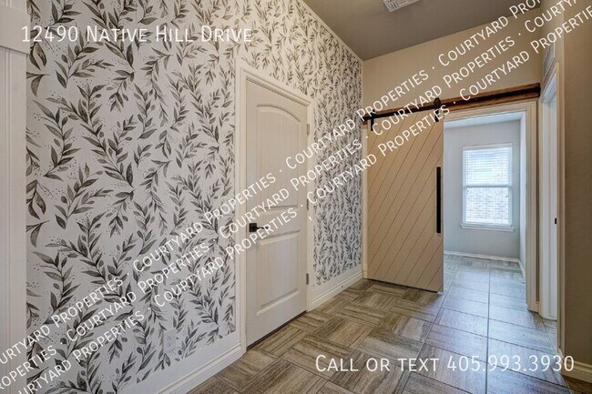 Building Photo - 12490 Native Hill Dr