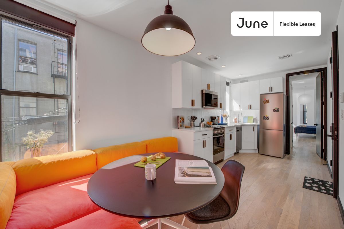 Building Photo - Enchanting ROOM at The Maison Suydam