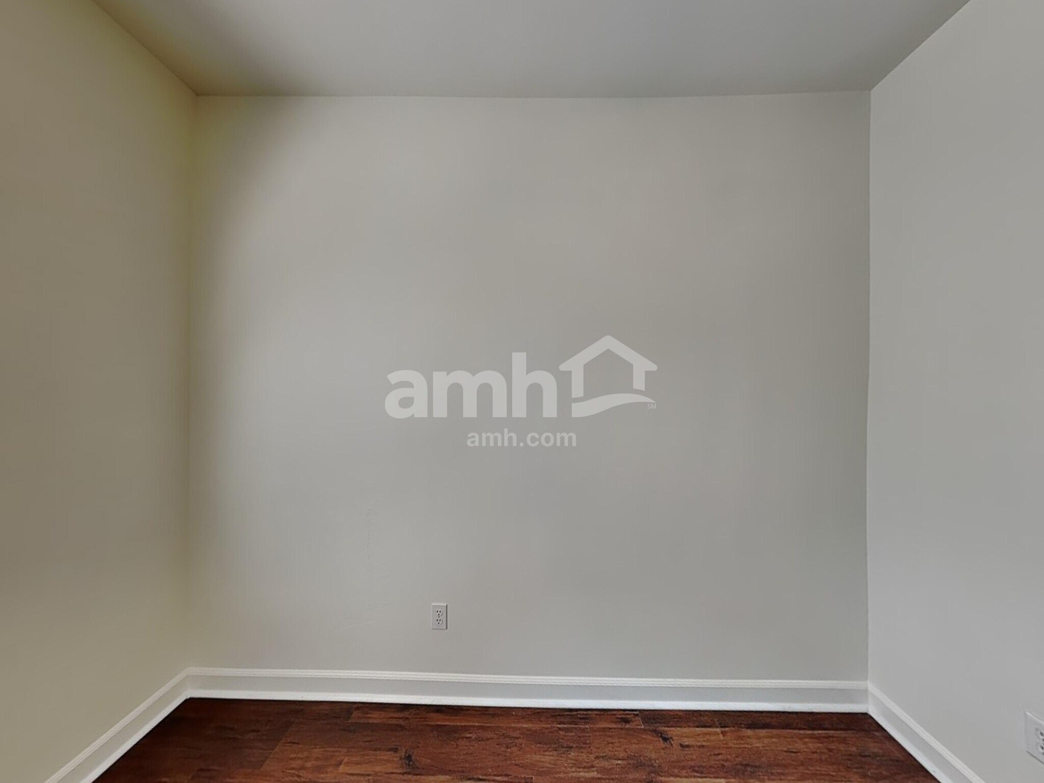 Building Photo - 19818 Madison Village Dr