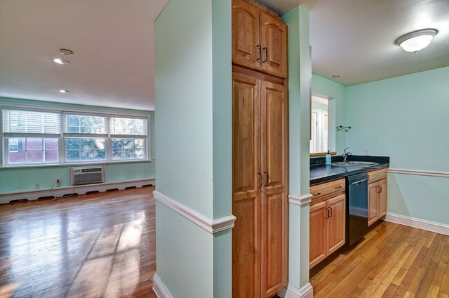 Building Photo - 3 Tara Dr