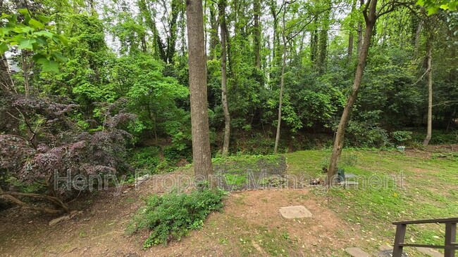 Building Photo - 4265 The Oaks Dr