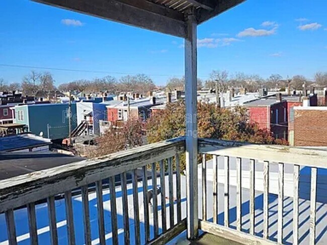 Building Photo - 216 N 32nd St