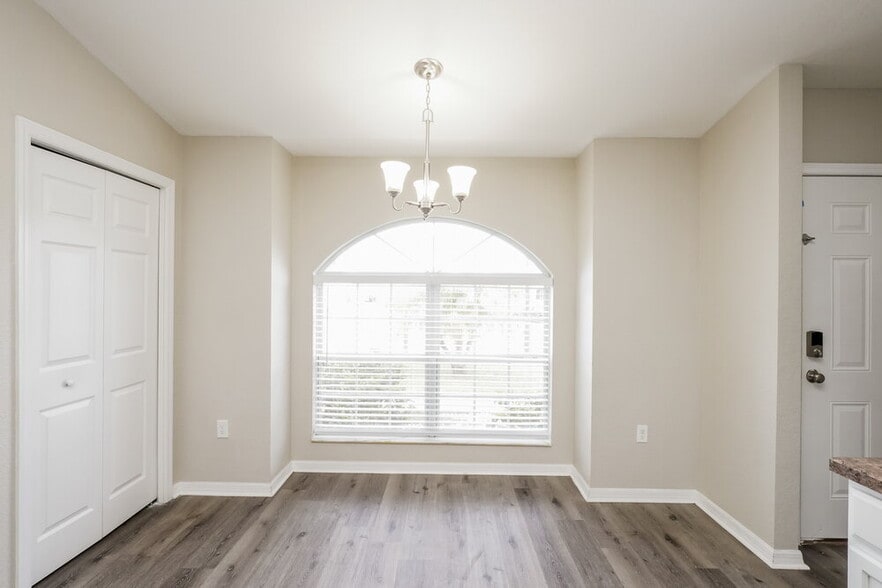 Building Photo - 2607 Drovers Ct