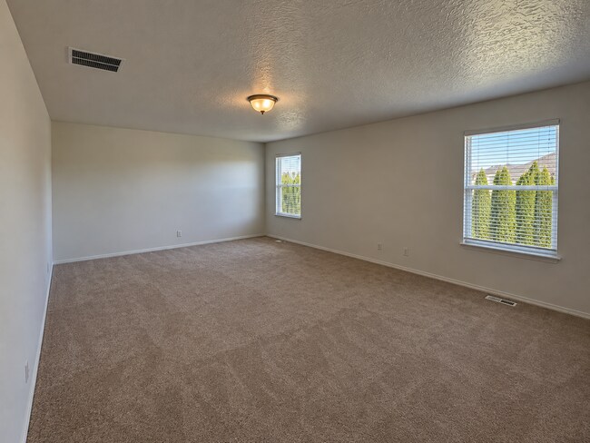 Building Photo - 2856 W Lost Rapids Dr
