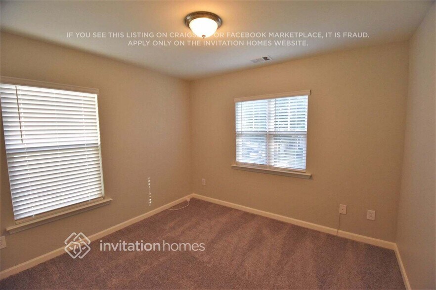 Building Photo - 215 Brookhaven Ct