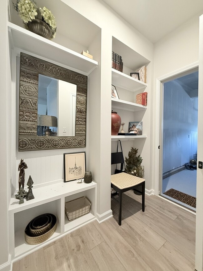 Building Photo - 7038 Levelcross Ln