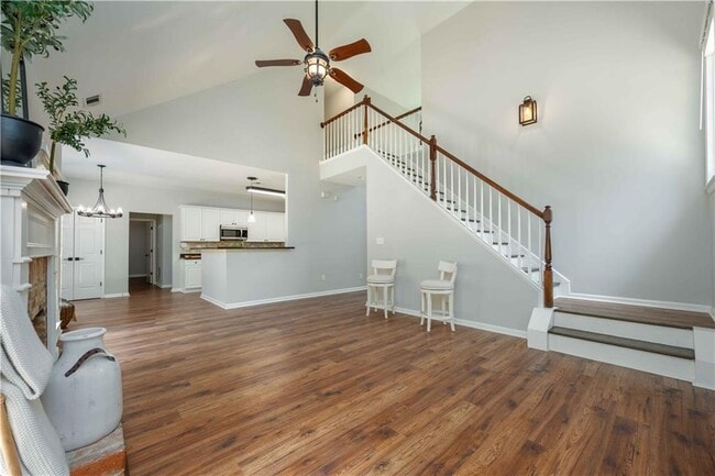 Building Photo - 1245 S Bethany Creek Dr