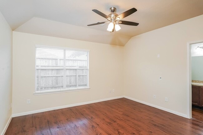 Building Photo - 18815 N Lyford Dr
