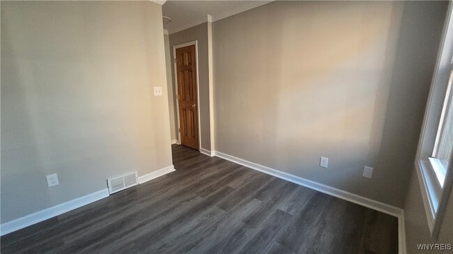 Building Photo - 5422 Transit Rd