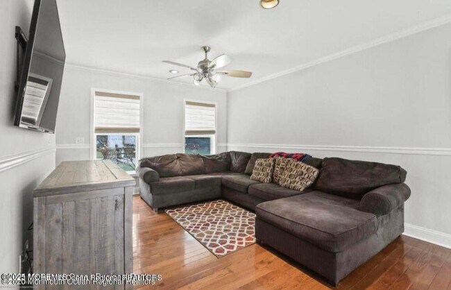 Building Photo - 1601 1st Ave