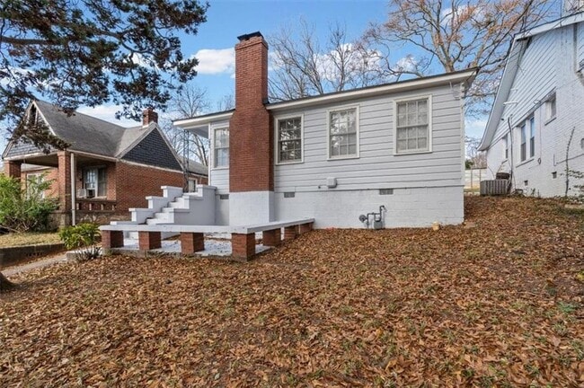 Building Photo - 449 10th St NW