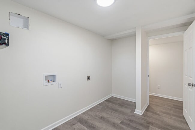 Building Photo - 2827 Shiloh Cir