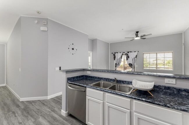 Building Photo - 1350 S Greenfield Rd