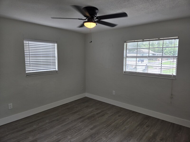 Building Photo - 266 Diamond St