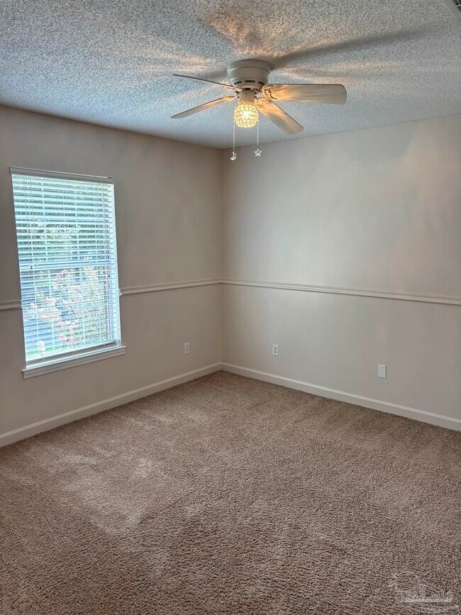 Building Photo - 3111 Leesburg Square