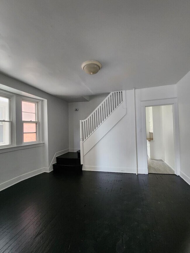 Building Photo - 2429 N 5th St