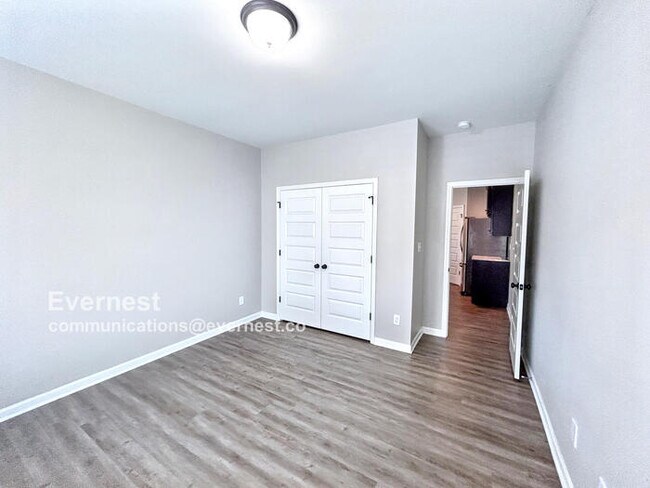 Building Photo - 118 Holly Fern Dr.