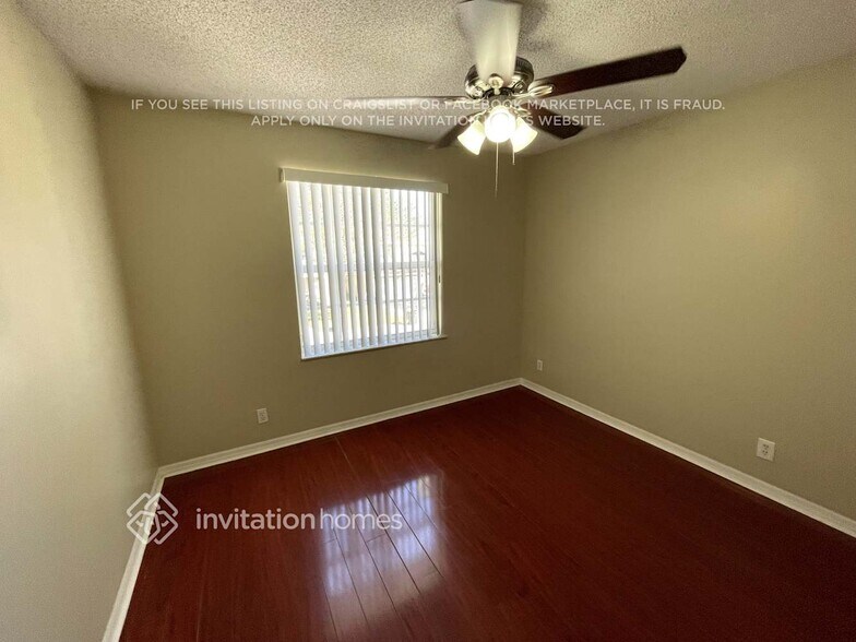 Building Photo - 3994 Crescent Creek Dr