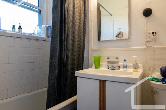 Building Photo - 2 Bed in Brighton for September 1st - NO BROKER FEE