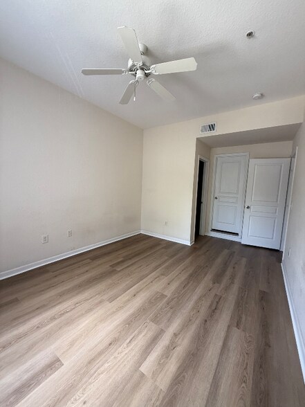 Building Photo - 1207 High Hammock Dr