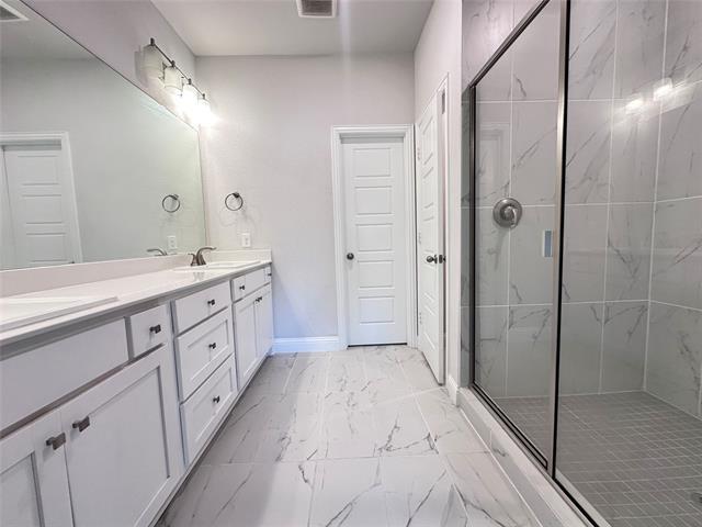 Building Photo - 2213 Palomino St