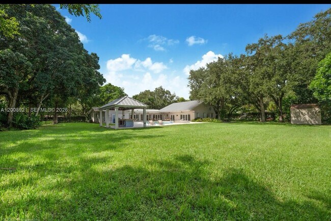 Building Photo - 6875 SW 96th St