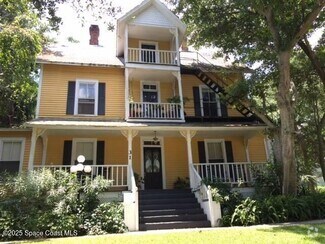 Building Photo - 31 Barton Ave