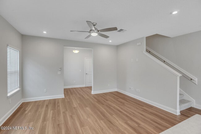 Building Photo - 14116 Sterely Ct S