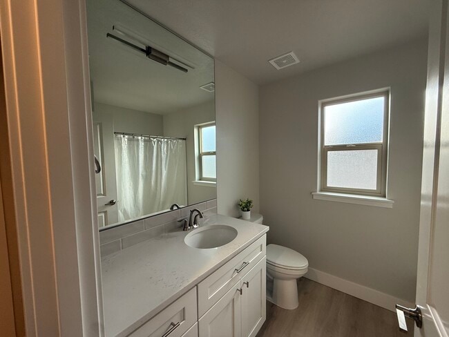 Building Photo - 10506 Silverbright Dr