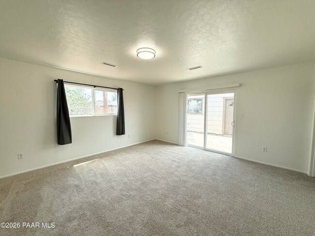 Building Photo - 4558 N Miner Rd