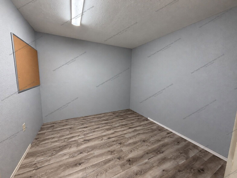 Building Photo - 1707 Brooken Hill Dr
