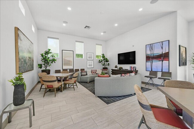 Building Photo - FULLY FURNISHED RENTAL