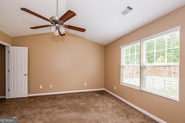 Building Photo - 115 Bramble Bush Trail