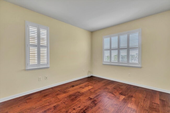 Building Photo - 5175 Trinity Park Dr