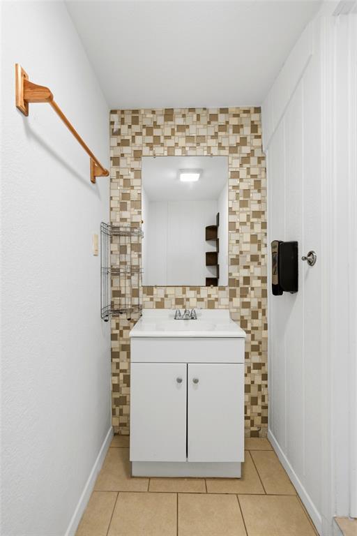 Building Photo - 206 Oscar St