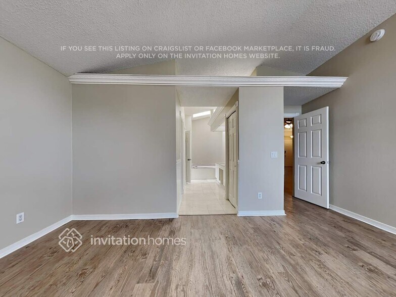 Building Photo - 104 Harbour Island Ct