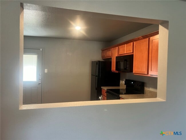 Building Photo - 2814 Leroy Cir