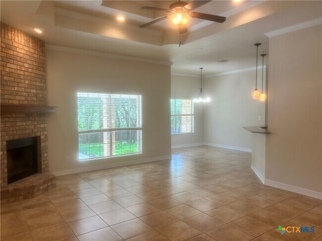 Building Photo - 2429 Nickelback Dr