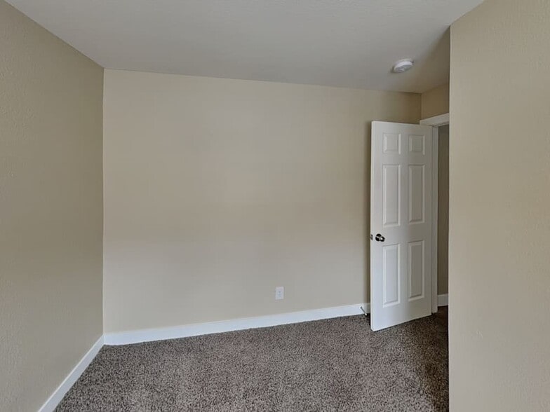 Building Photo - 1613 Fig Palm Ct