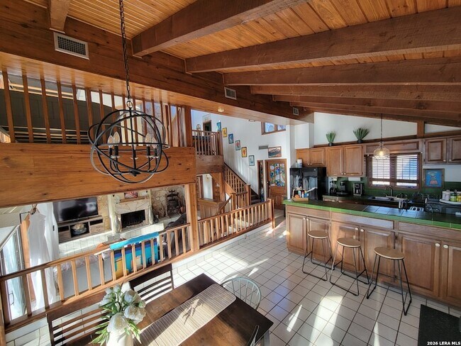 Building Photo - 2059 Glenn Dr