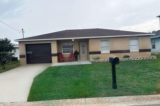 Building Photo - 404 Red Hawk Loop