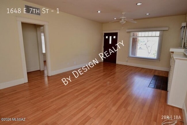 Building Photo - 1648 E 7th St