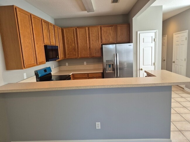 Building Photo - Welcome home