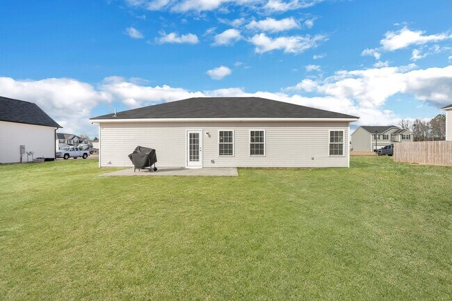 Building Photo - 181 Sunflower Cir NE
