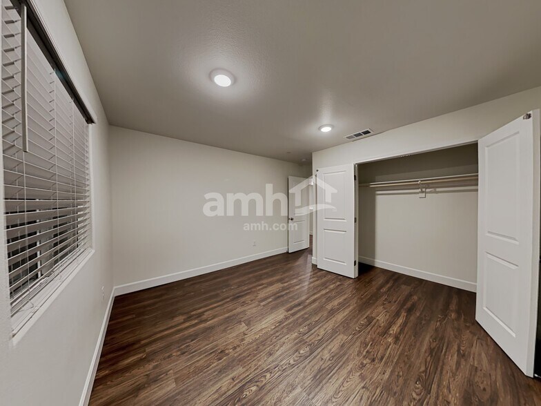 Building Photo - 83 Hot Ponds Ln