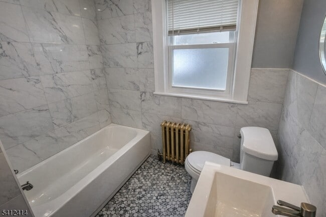 Building Photo - 19 Mt Pleasant Ave