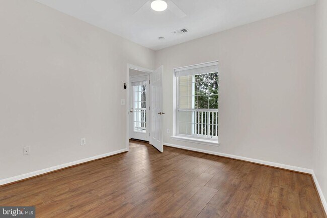 Building Photo - 4560 Strutfield Ln