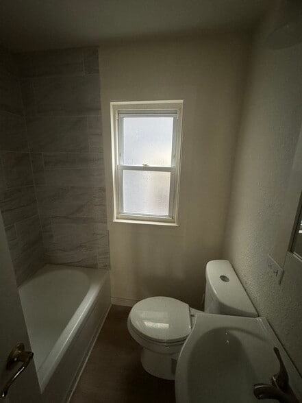 Building Photo - 770 E Station St