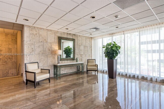 Building Photo - 1980 S Ocean Dr